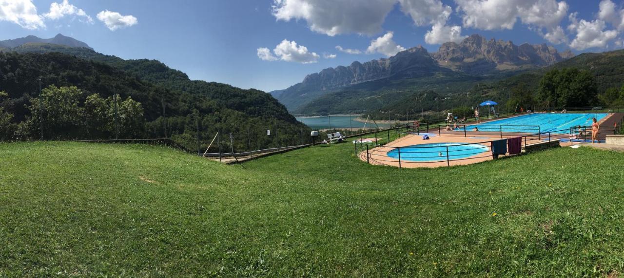Casa Oso Appartement Panticosa Buitenkant foto